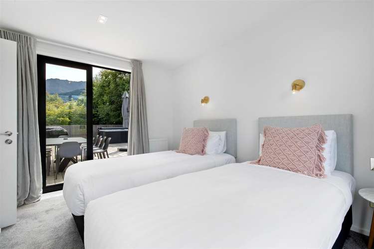 6 Earnslaw Terrace Queenstown_12