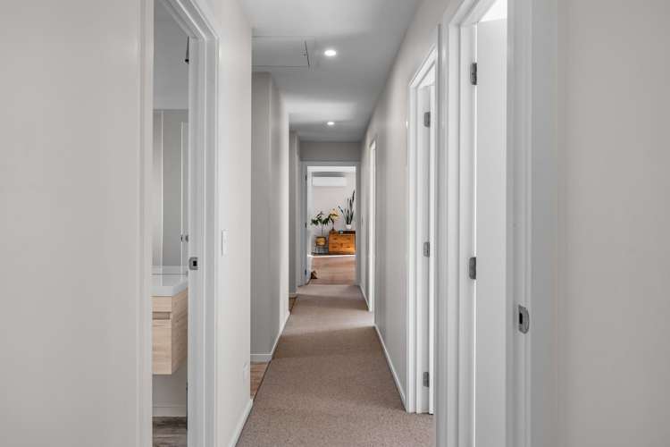 1 Barton Street Lake Hawea_8