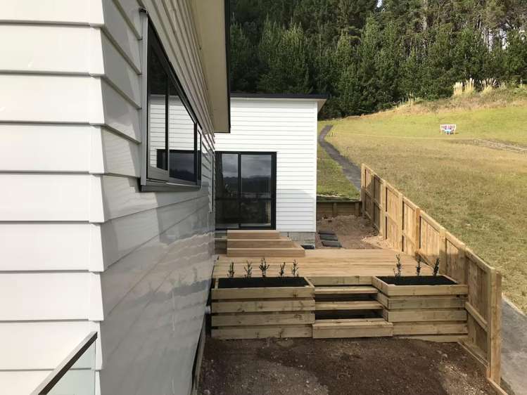 24 Panorama Parade Pauanui_13