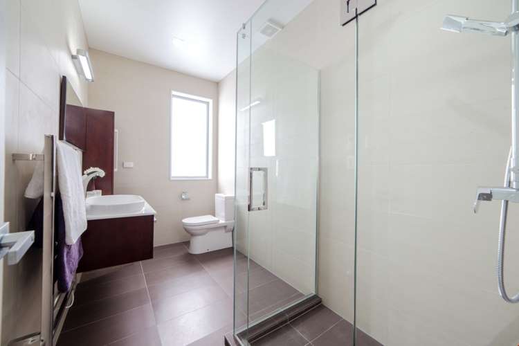 24a Beach Road Castor Bay_15