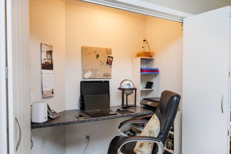 65 Reid Line West Feilding_18