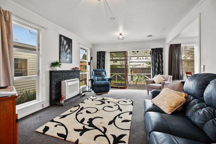 12 Colstone Street Glenview_8