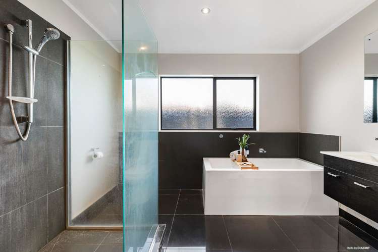 86 Racecourse Road Waiuku_12