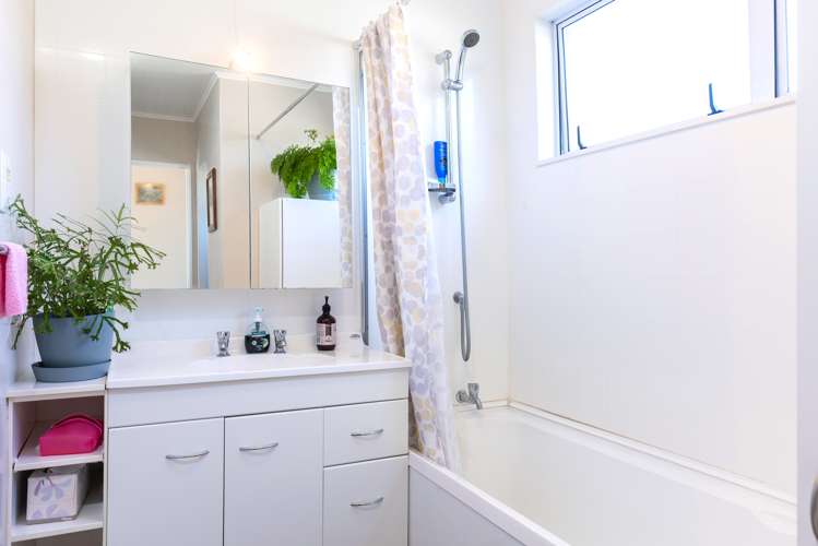 48 Beach Road Waikawa_19