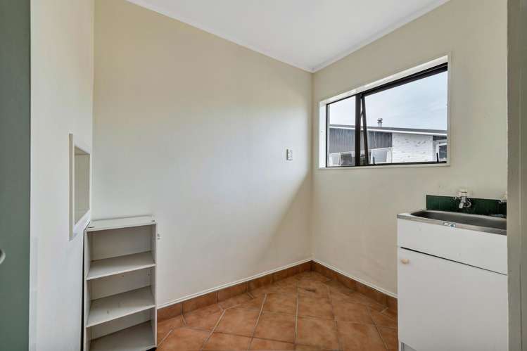 74 Cressida Avenue Stratford_12