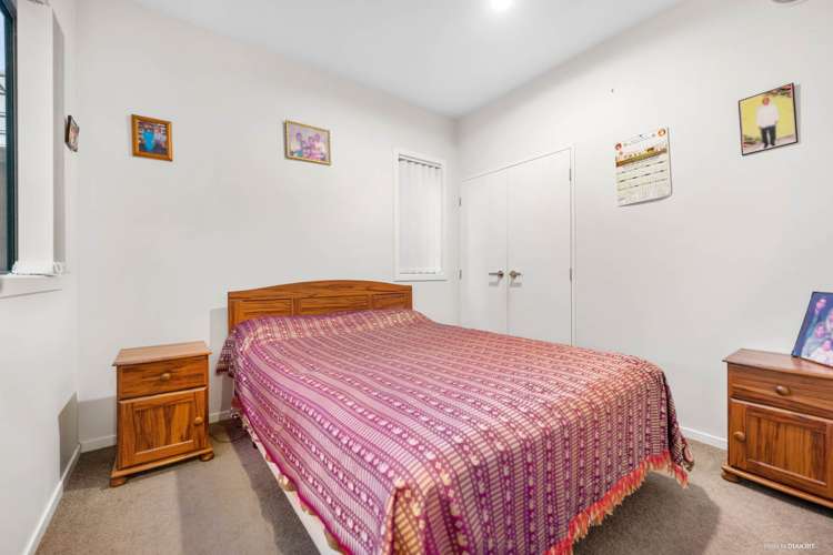 32 Pencaitland Drive Flat Bush_10