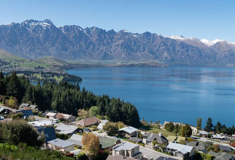 67 Wynyard Crescent Fernhill/Sunshine Bay_22