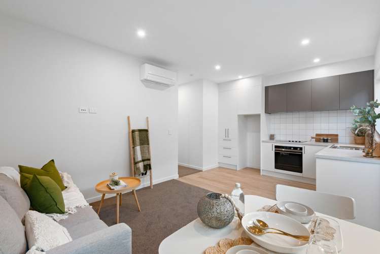 5/73 Gordon Road Mosgiel_3
