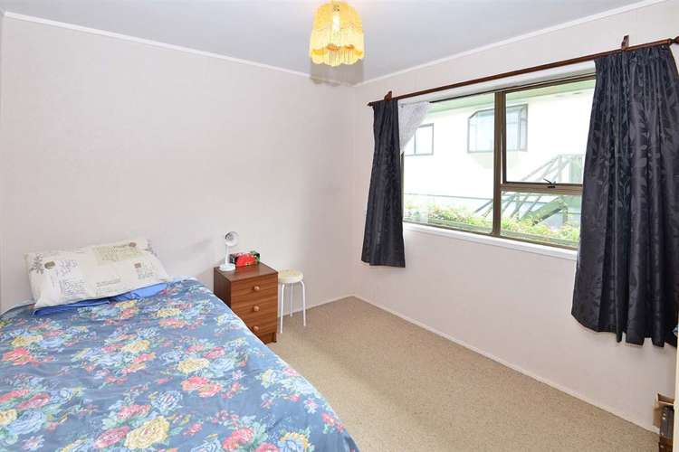 113 Brian Crescent Stanmore Bay_11