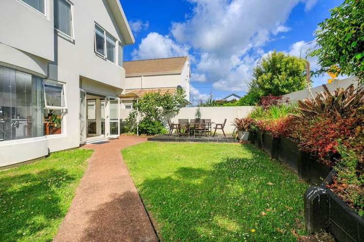 2/1 Waitemata Road Hauraki_18