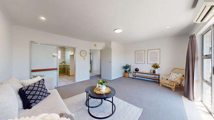 2/361 Burnett Street_2