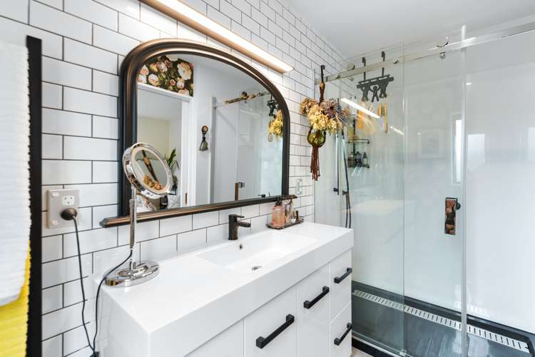 419 Port Hills Road Hillsborough_17