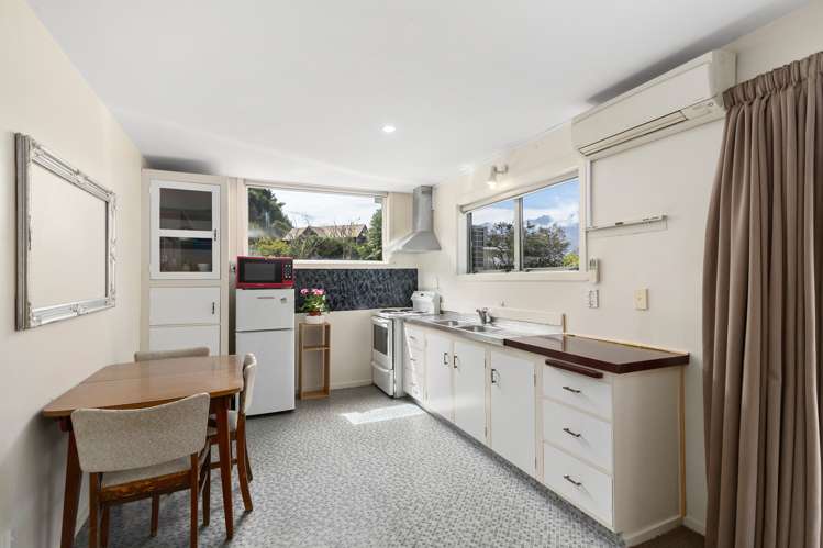 33 Larch Hill Place Queenstown_21