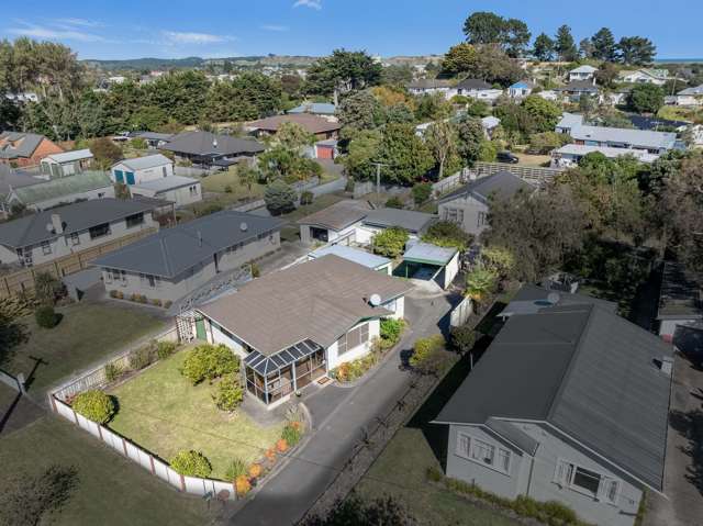 Worth Another Look — Space, Garage & Carport
