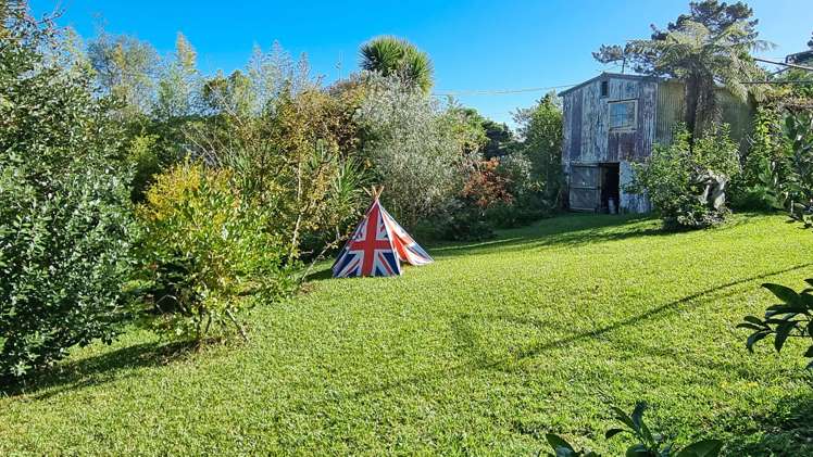 94 Aeroview Drive Beach Haven_32