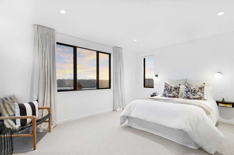 23 Nederland Avenue Burwood_11