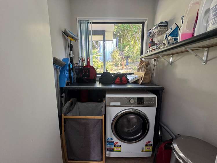 76 Waiheke Road Waiheke Island_16