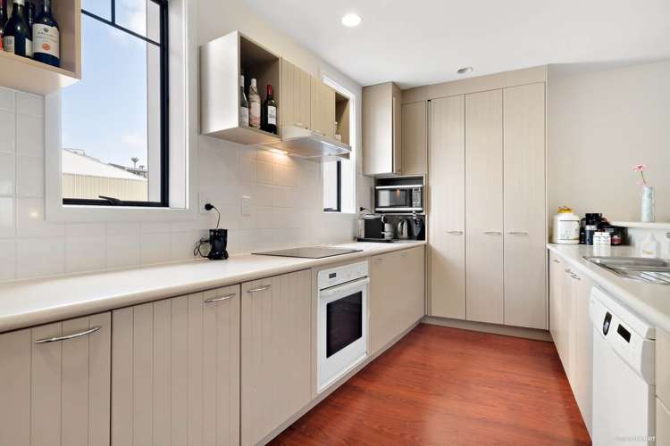 1h/8 Farnham Street Parnell_3