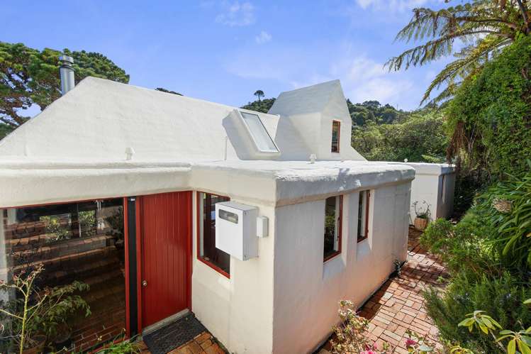 22 Rakeiora Grove Korokoro_24