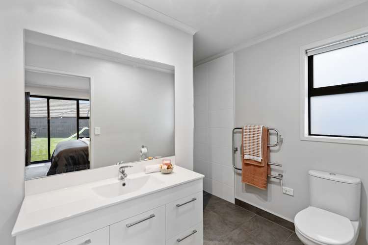 4 Cole Thomas Place Huntington_14