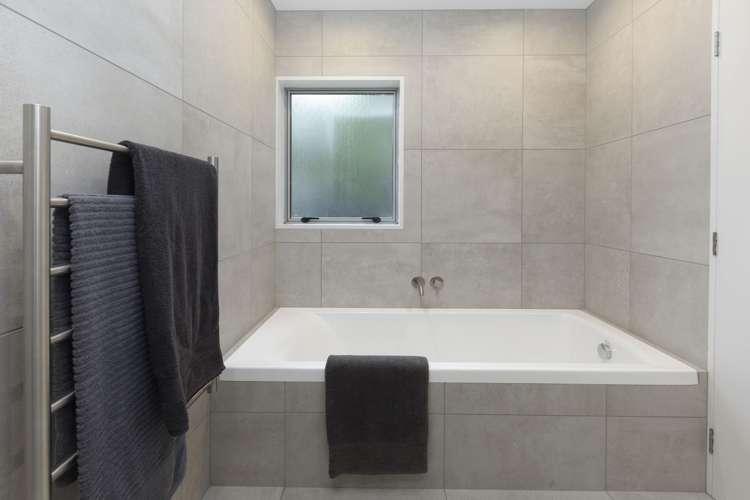 6 Lodge Place Ilam_11