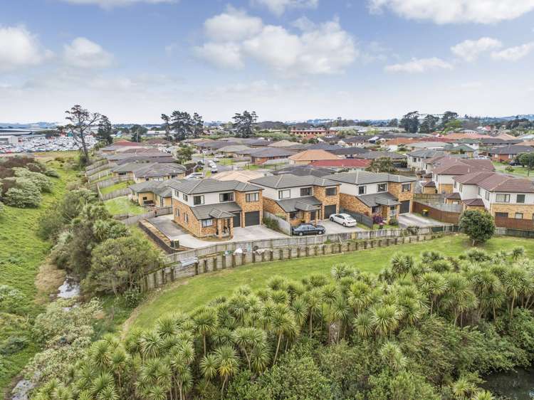 79 Naylors Drive Mangere_13