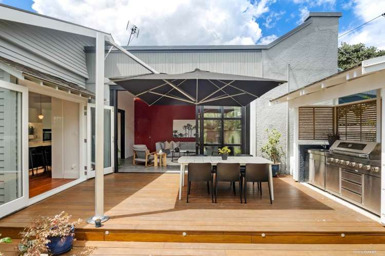 67 Old Mill Road Westmere_17