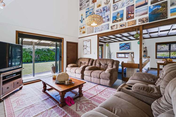 9 Beach Road_3
