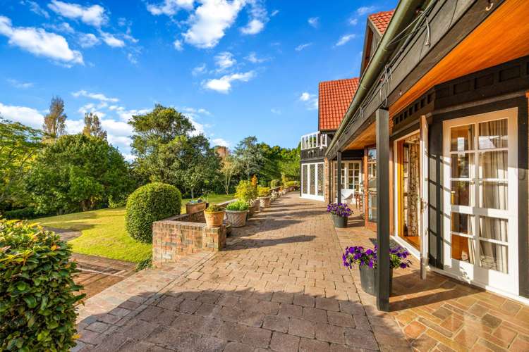 139 Long Drive St Heliers_7