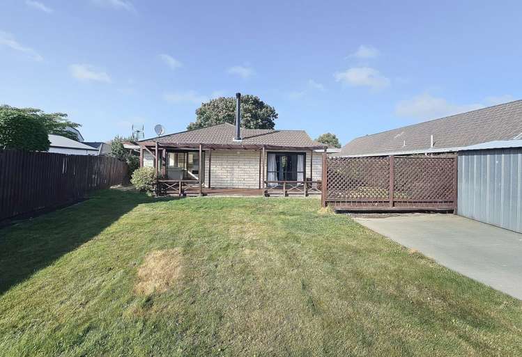 18 Regency Crescent Redwood_12