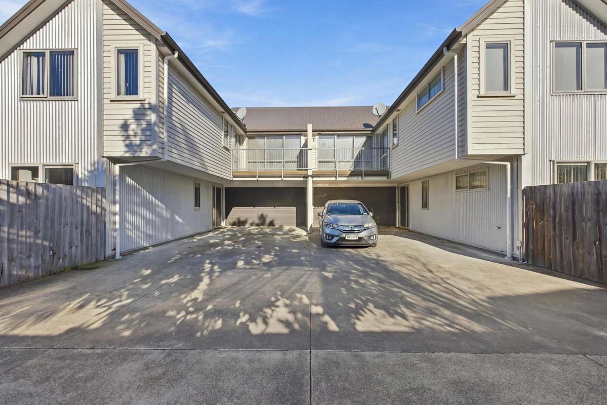 1-2/76A Southampton Street_0