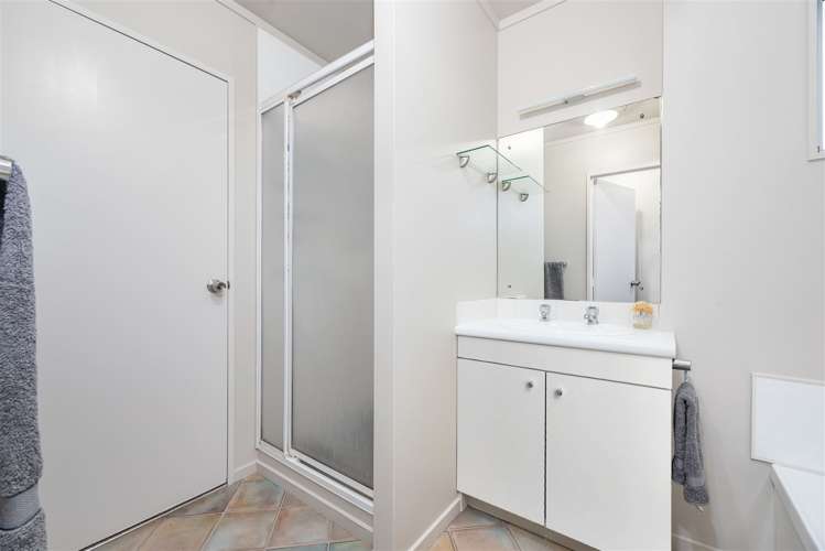 1/20 Kirby Street Glendene_9