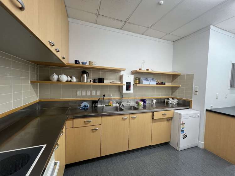 Level 1/37 Carbine Road Mount Wellington_5