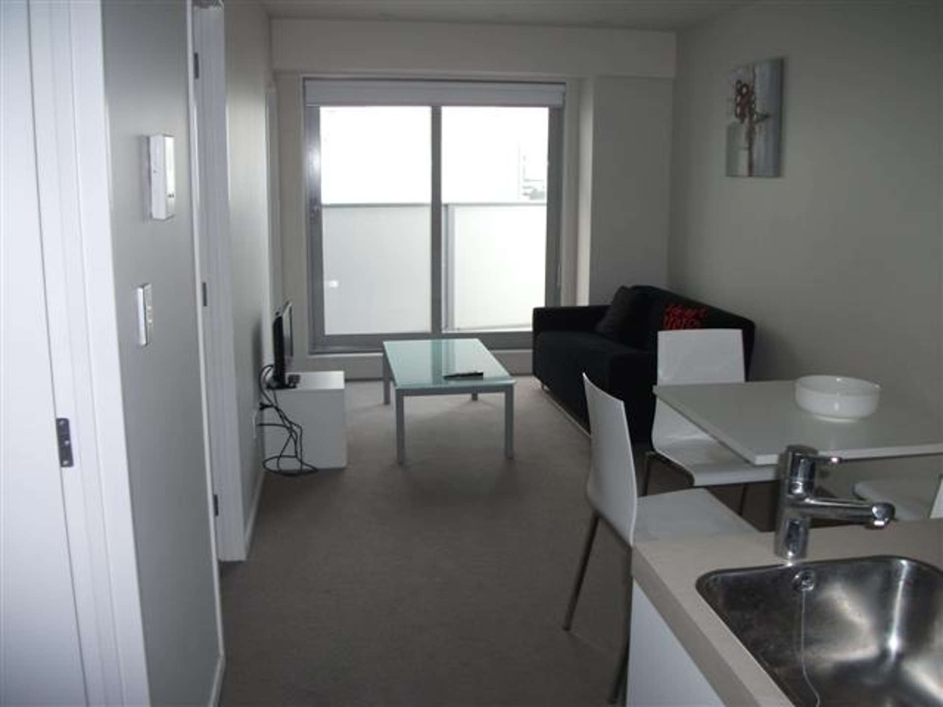 1213/72-82 Taranaki Street 2185_0