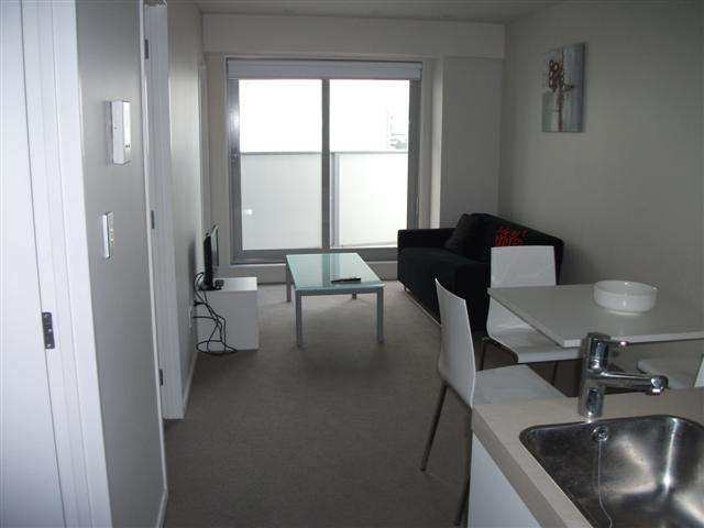 CENTRAL TWO BEDROOM FURNISHED APARTMENT