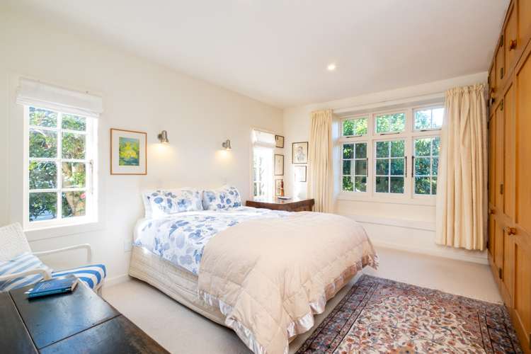 900 Caroline Road Mayfair_11