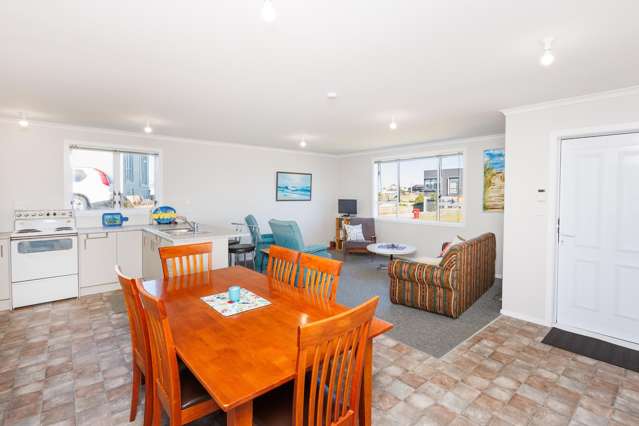 13 Nelson Street Foxton Beach_2