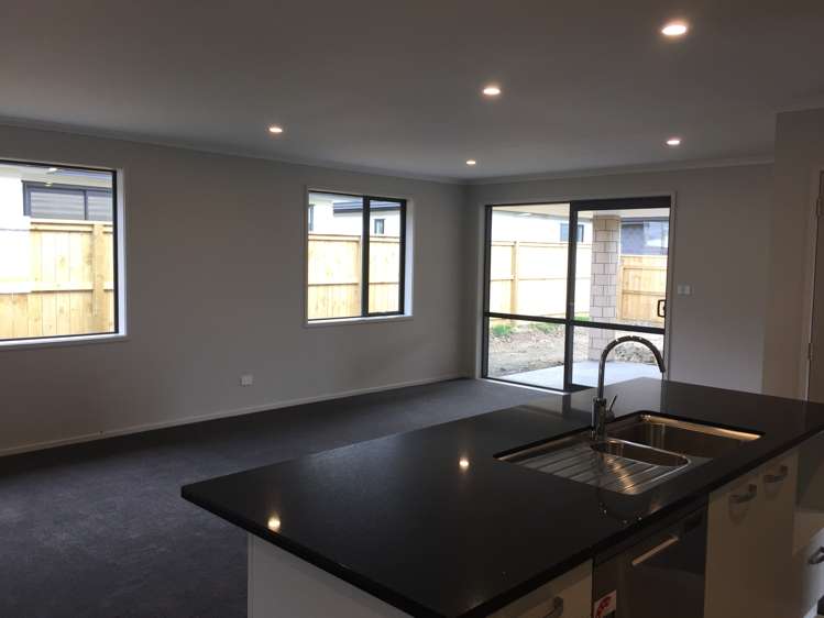 9 Papa Orchard Drive Kumeu_6