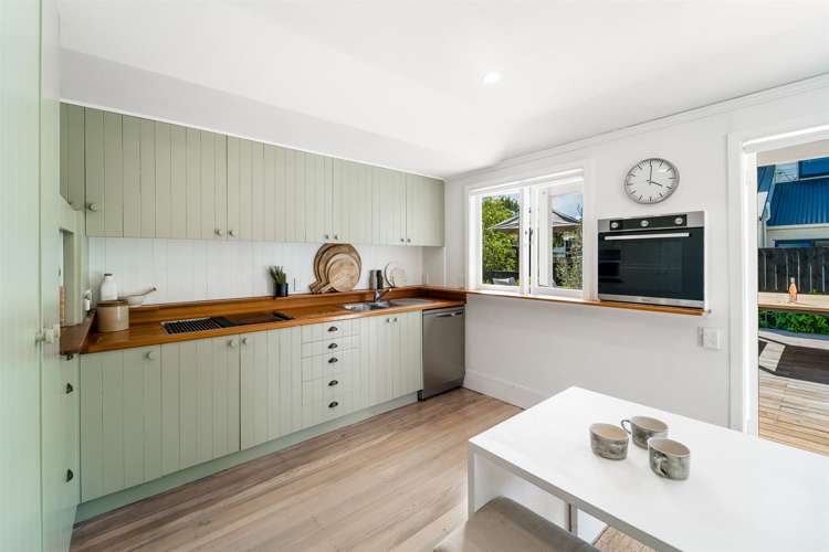 1/86 Beach Road Castor Bay_7