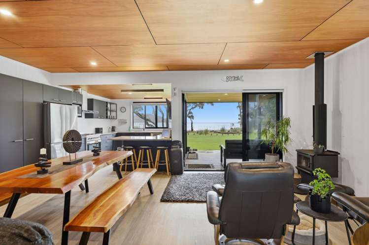 5 and 11 Mulberry Grove Road Great Barrier Island_11