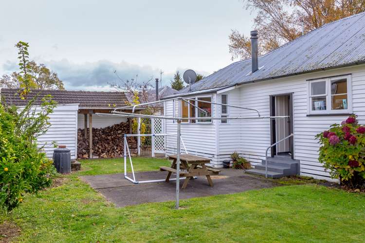 2 Kuratawhiti Street Greytown_14