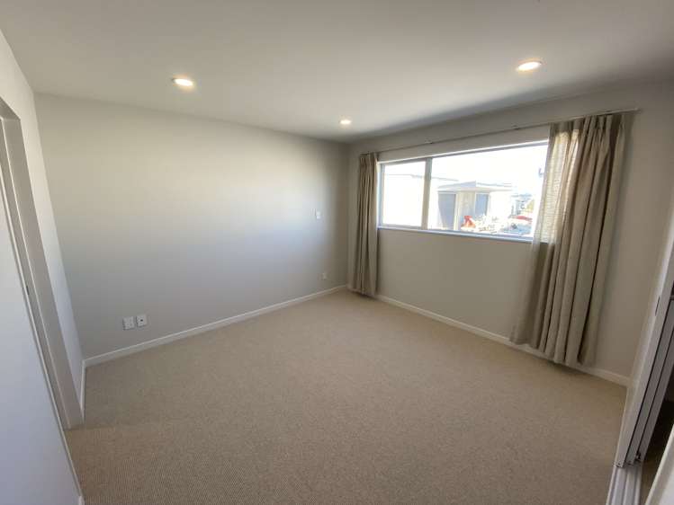 1 Henry Lloyd Place Silverdale_17