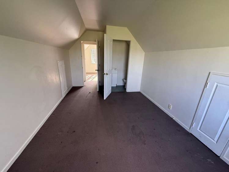 2/8 Puriri Road 10686_13