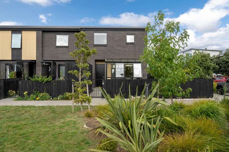 68 Glidepath Road Hobsonville_15