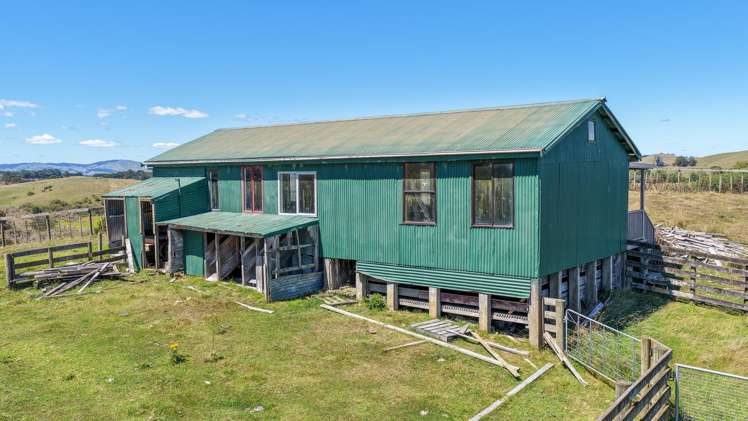 650 Falls Road Maramarua_7