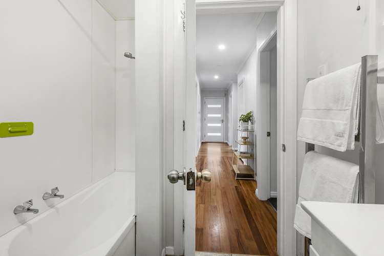 5 Tui Terrace Tawa_13