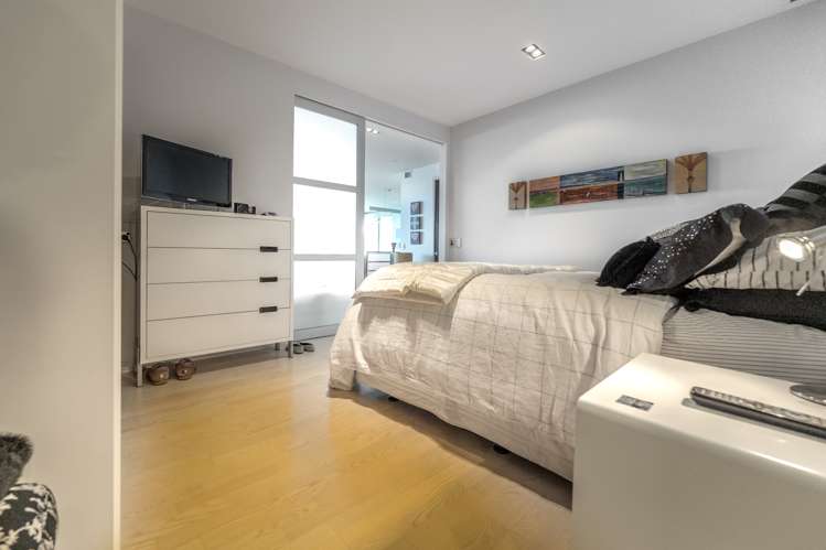 101/283 Wakefield Quay Stepneyville_11