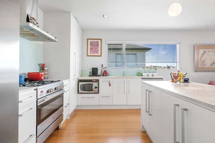 9 Tee Point Red Beach_11