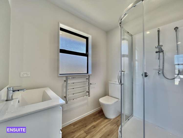 14 Eileen Way 11103_9