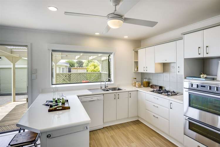 86 Wycliffe Street Onekawa_5